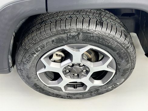 Used 2022 Jeep Compass Trailhawk w/ Sun and Sound Group AWD/4WD image 30