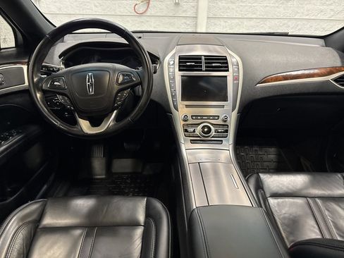 Used 2019 Lincoln MKZ Reserve image 10