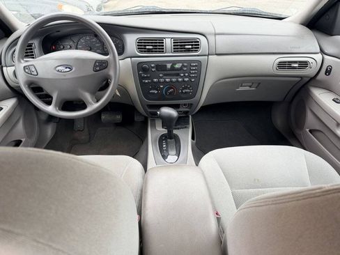Used 2003 Ford Taurus SE FWD image 6