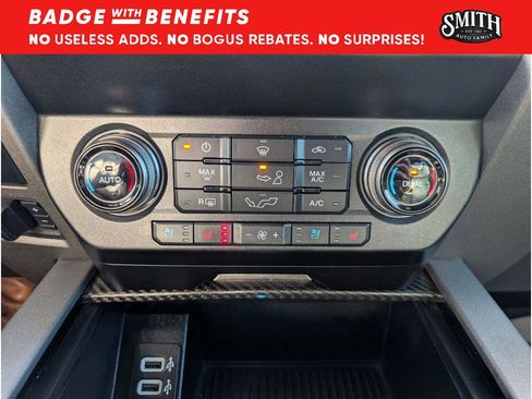 Used 2019 Ford F150 Raptor w/ Equipment Group 802A Luxury image 15