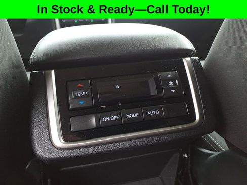 Used 2022 Subaru Ascent Premium w/ Convenience Package AWD/4WD image 30