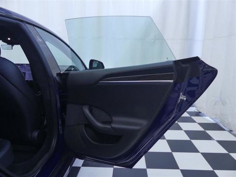 Used 2022 Tesla Model S AWD/4WD image 26