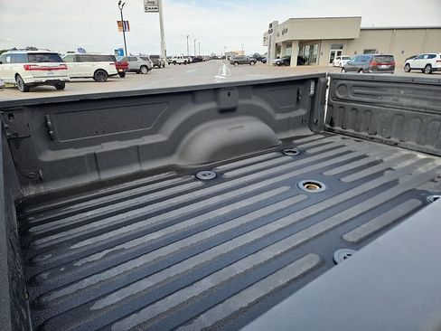 Used 2025 RAM 3500 Laramie AWD/4WD image 17