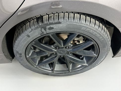 Used 2022 Toyota Camry SE image 28