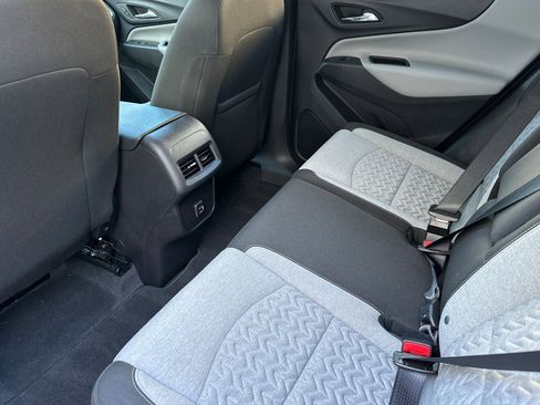 Used 2023 Chevrolet Equinox LT w/ Driver Convenience Package image 11