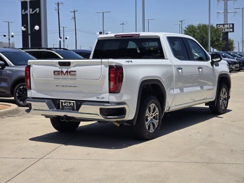 Used 2025 GMC Sierra 1500 SLT AWD/4WD image 4