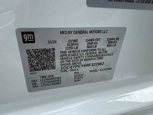 Used 2024 Chevrolet Silverado 2500 LTZ w/ LTZ Plus Package AWD/4WD image 37