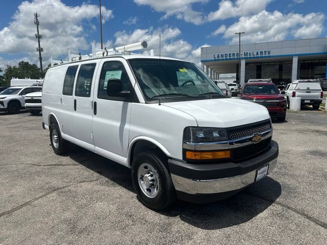 New 2026 Chevrolet Express 2500 w/ Communications Package RWD image 1