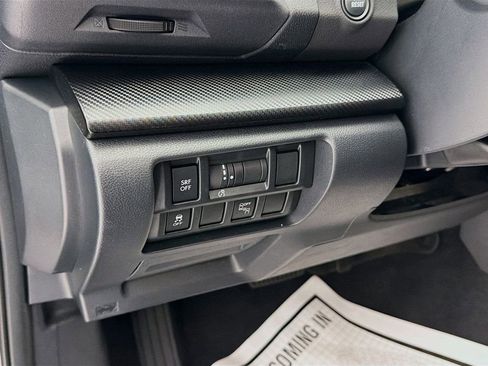 Used 2018 Subaru Crosstrek 2.0i Premium image 18