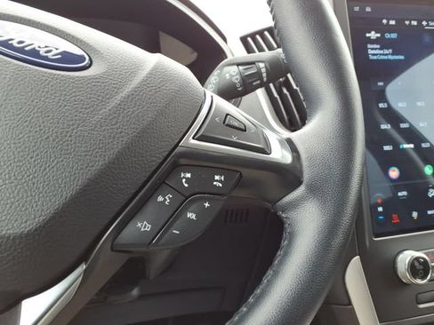 Used 2024 Ford Edge SEL w/ Convenience Package AWD/4WD image 16