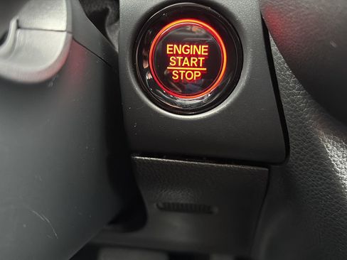 Certified 2025 Honda HR-V Sport image 18