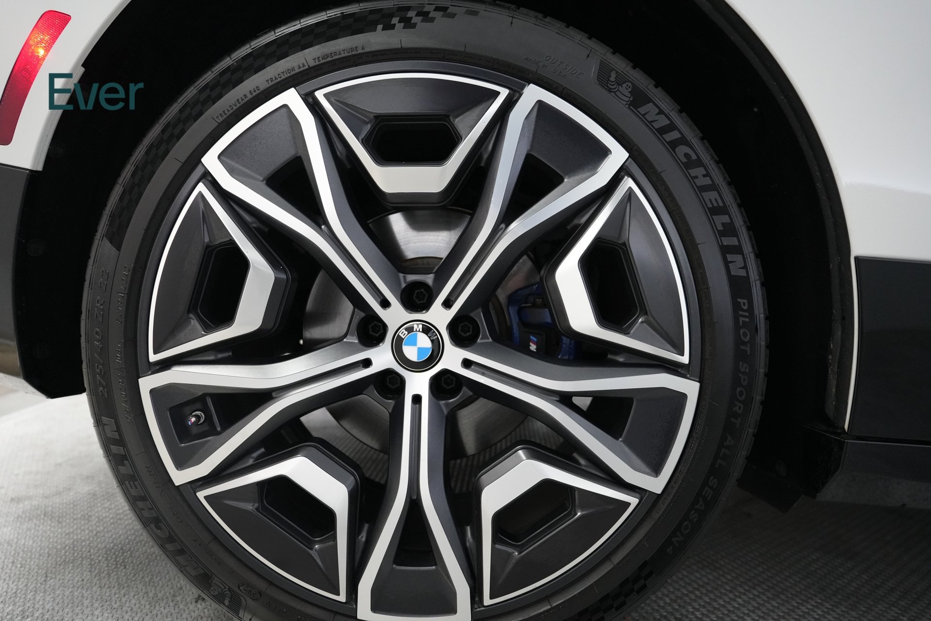 Used 2023 BMW iX M60 AWD/4WD image 9