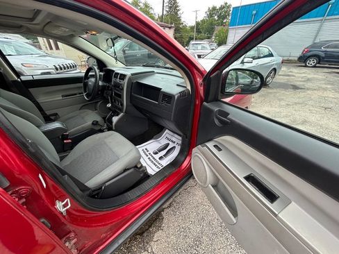 Used 2007 Jeep Compass Sport AWD/4WD image 9