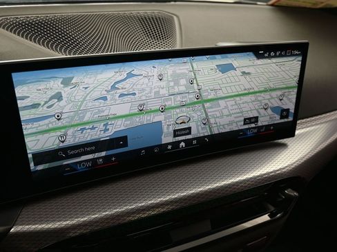 Used 2025 BMW 330i xDrive Sedan image 24