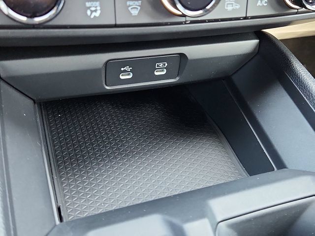 Certified 2025 Honda Accord SE image 25