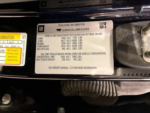 Used 2021 Chevrolet Suburban High Country w/ Premium Package AWD/4WD image 36