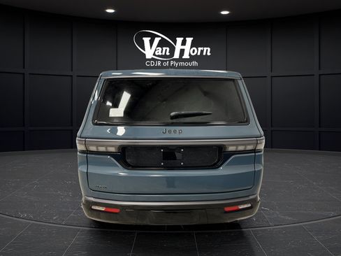 New 2026 Jeep Grand Wagoneer Limited AWD/4WD image 13