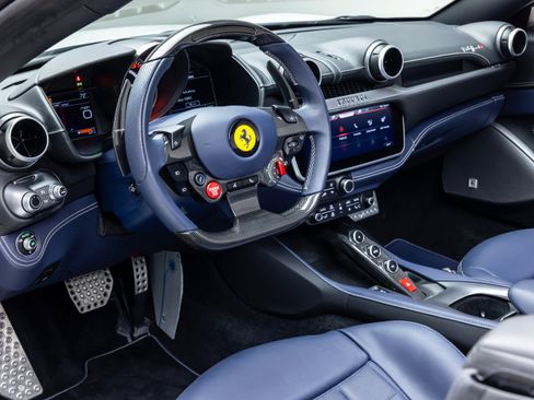 Certified 2023 Ferrari Portofino M RWD image 30