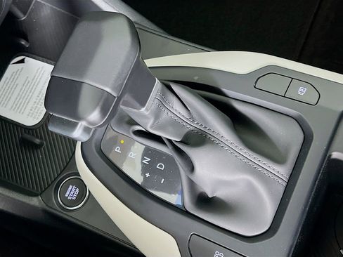 New 2025 Kia K4 GT-Line image 13