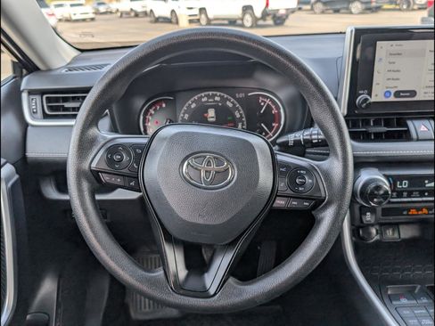 Used 2025 Toyota RAV4 XLE image 13