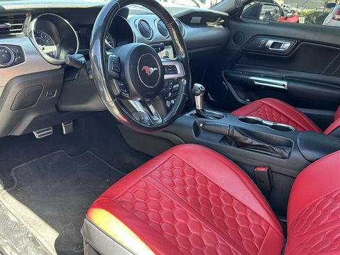 Used 2019 Ford Mustang GT Premium RWD image 22