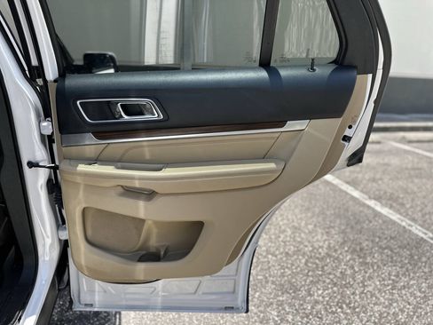 Used 2017 Ford Explorer Limited w/ Equipment Group 301A FWD image 26