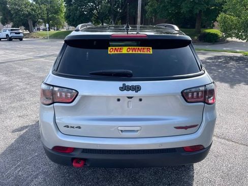 Used 2025 Jeep Compass Trailhawk AWD/4WD image 5
