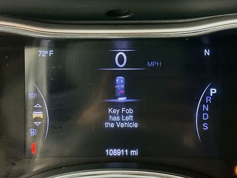 Used 2015 Jeep Grand Cherokee Altitude AWD/4WD image 12