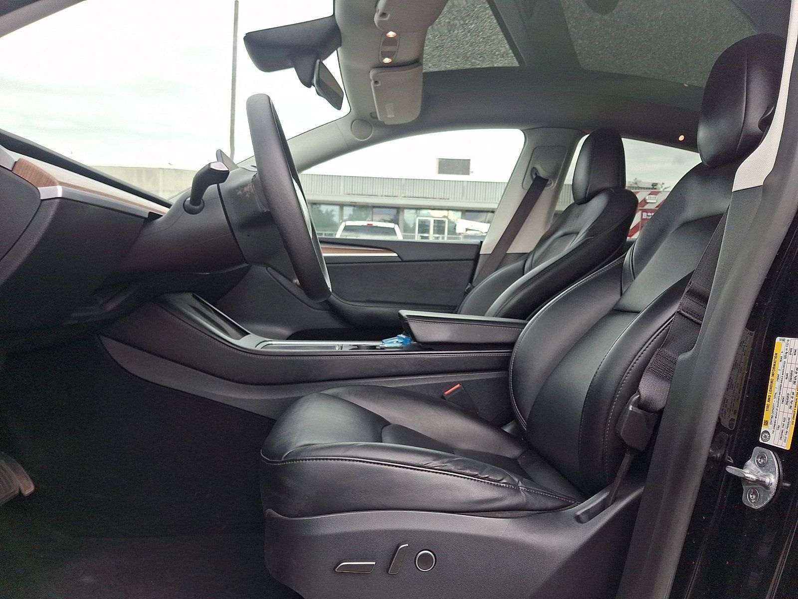 Used 2024 Tesla Model Y Long Range AWD/4WD image 12