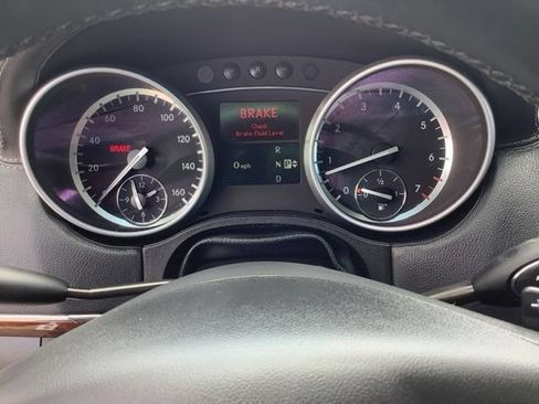 Used 2012 Mercedes-Benz GL 450 4MATIC image 35