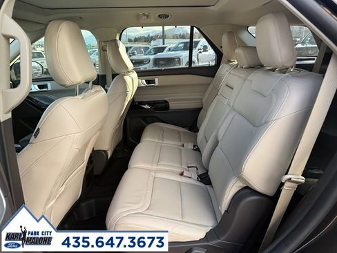 Used 2021 Ford Explorer Platinum w/ Equipment Group 601A image 10