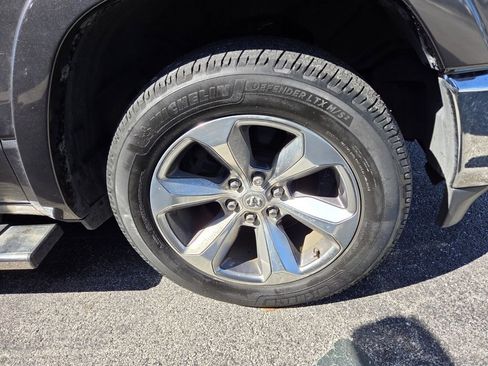 Used 2020 RAM 1500 Laramie image 2