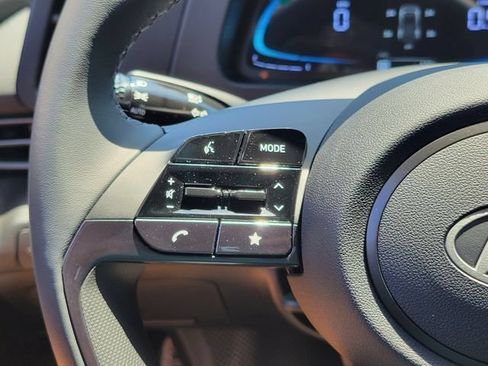 New 2026 Hyundai Elantra SEL Sport FWD image 7