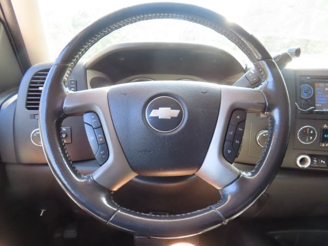 Used 2007 Chevrolet Silverado 2500 LT w/ Suspension Package, Off-Road AWD/4WD image 27