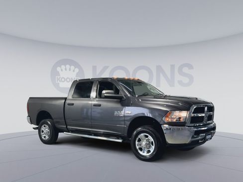Used 2018 RAM 2500 Tradesman w/ Chrome Appearance Group AWD/4WD image 2