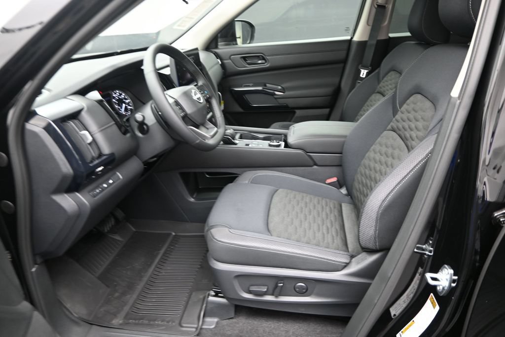 New 2026 Nissan Pathfinder SV w/ Cargo Package AWD/4WD image 18