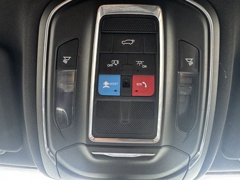 Used 2024 Jeep Grand Cherokee Limited AWD/4WD image 27