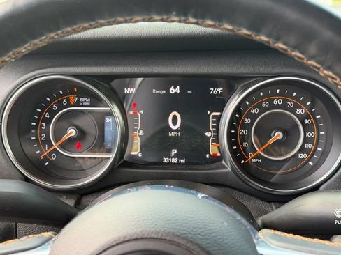 Used 2021 Jeep Gladiator Overland AWD/4WD image 15