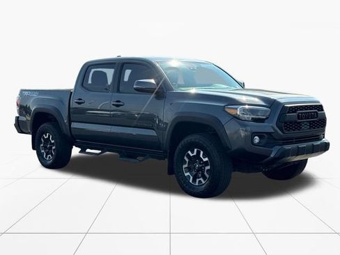 Used 2023 Toyota Tacoma TRD Off-Road w/ Advanced Technology Package AWD/4WD image 8