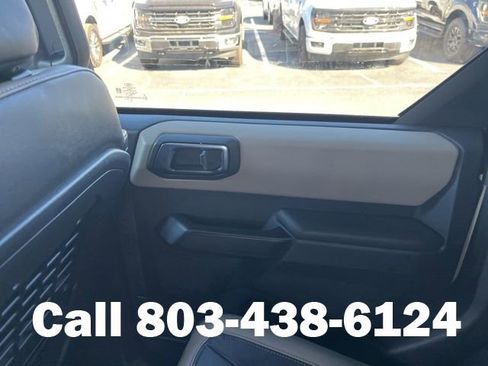 Used 2025 Ford Bronco Big Bend w/ Black Diamond Package image 15