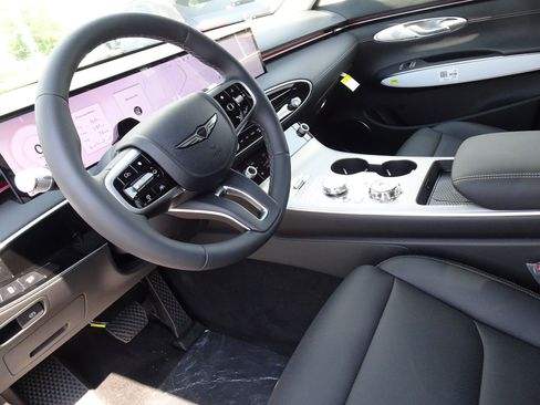 New 2026 Genesis GV70 2.5T Select image 10