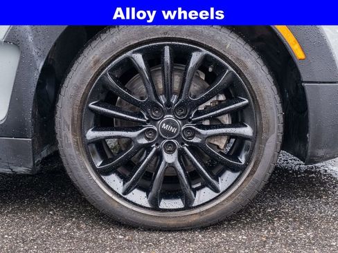 Used 2023 MINI Cooper Clubman S w/ Premium Package image 27