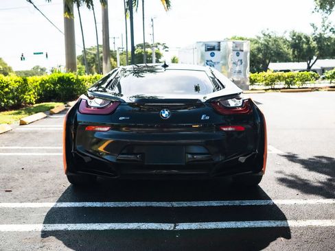 Used 2015 BMW i8 AWD/4WD image 10