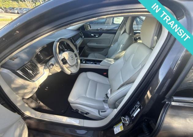 Used 2024 Volvo S60 B5 Plus FWD image 2