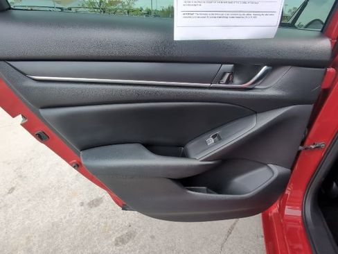 Used 2018 Honda Accord Sport image 24