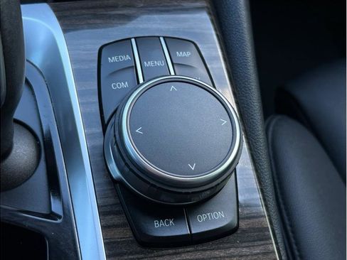 Used 2018 BMW 530i image 17