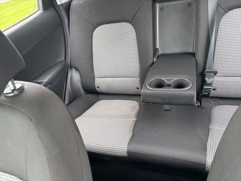 Used 2020 Hyundai Kona SE FWD image 28