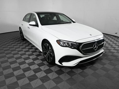 Used 2025 Mercedes-Benz E 350 Sedan image 23