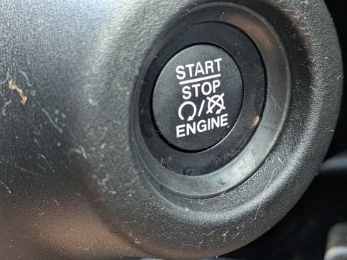 Used 2025 RAM ProMaster 2500 FWD image 25