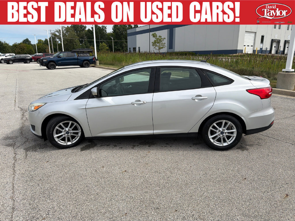 Used 2015 Ford Focus SE w/ SE Cold Weather Package FWD image 7